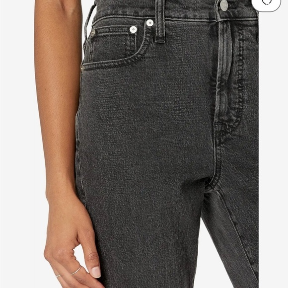 Classic Black Women's Jeans - Picture 3 of 10